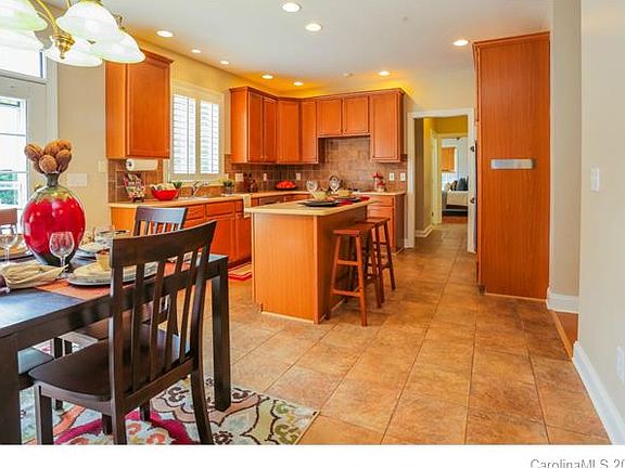 4th image of 12204 Summer Breeze Ct