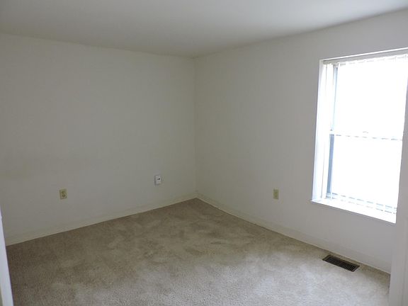 Bedroom1 Pic1