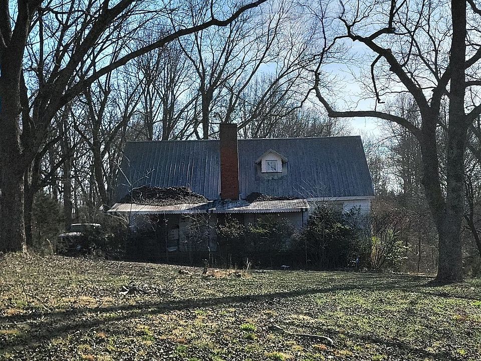 1st image of 4951 Swinging Bridge Rd