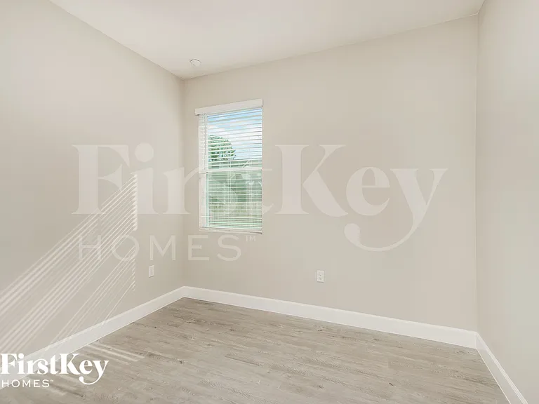 755 Darby Ave SW — Photo 12
