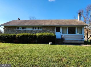 132 Tally Ho Dr, Warminster, PA 18974