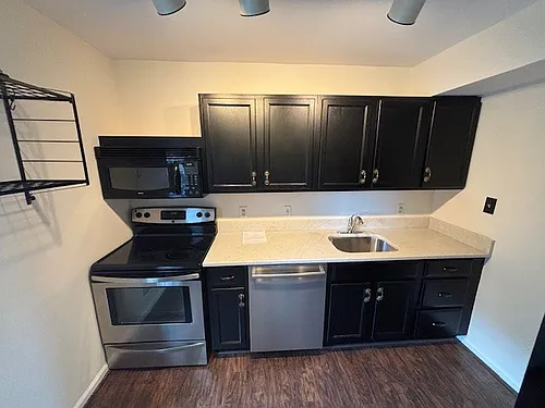 1242 Villa Ln #D Photo 1
