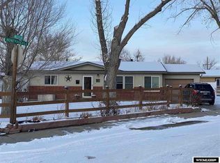 171 Valley Dr, Casper, WY 82604