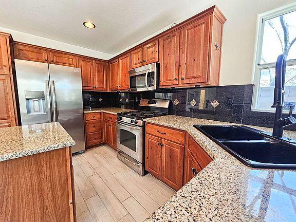 5th image of 1311 E Marcella Ln