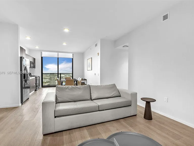 398 NE 5th St #Penthouse 4701 — Photo 19