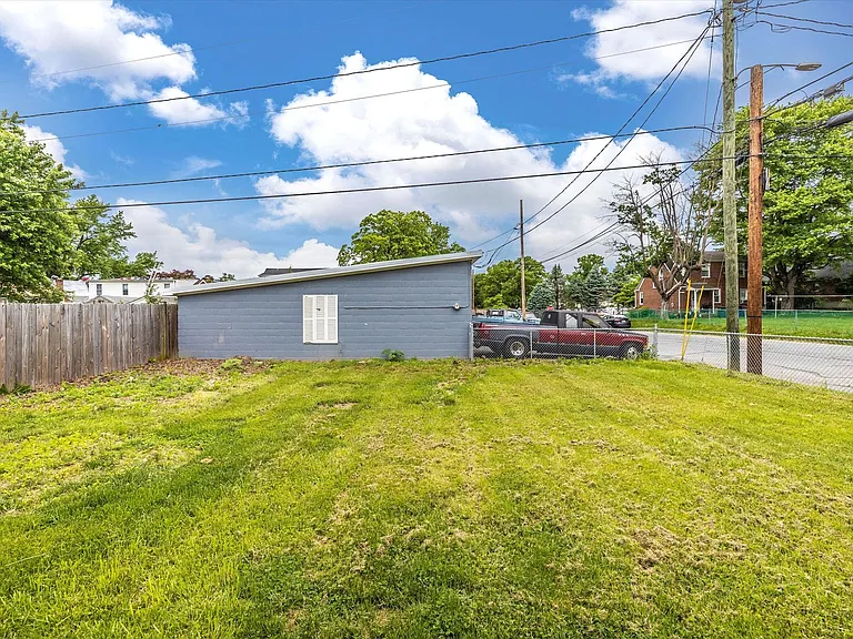 531 Lee Pl — Photo 36