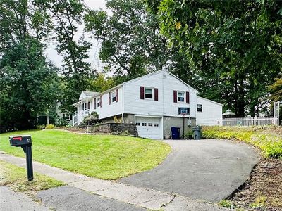 6 Murzen Ln, Plainville, CT, 06062