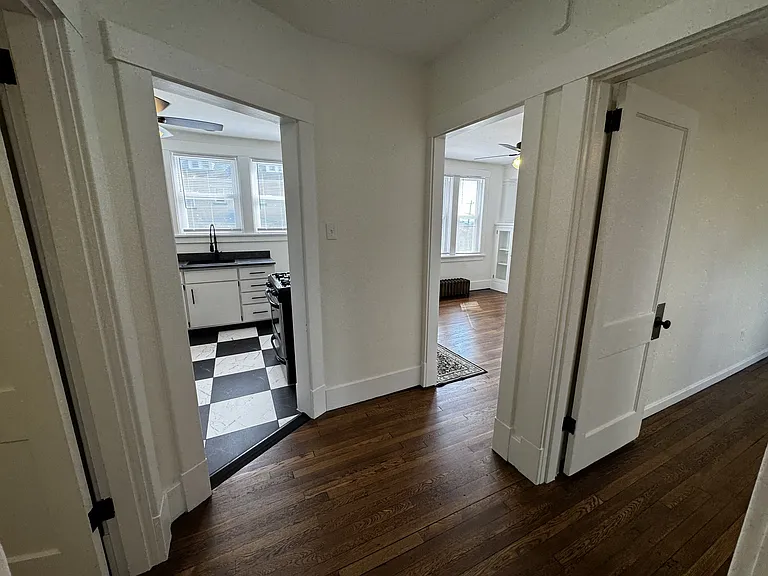 2975 Belrose Ave #1 — Photo 14
