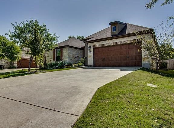 3rd image of 2806 Bellamy Cir