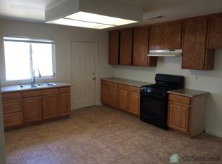 4715 E McKenzie Ave, Fresno, CA 93702