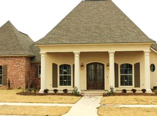 101 Perdu Hill Run, Youngsville, LA 70592
