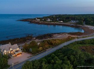 327 Shore Rd, Cape Neddick, ME 03902