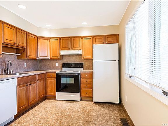 5th image of 85 James St #1