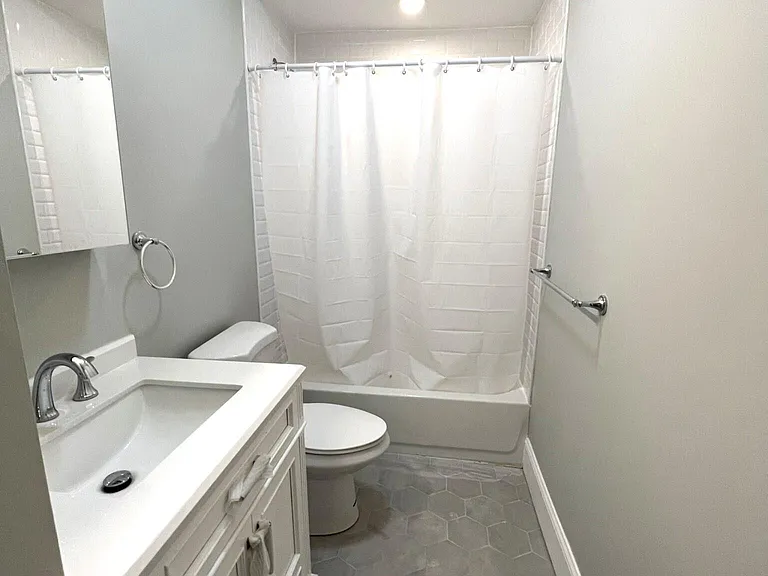 73 Pearl St #1 — Photo 4