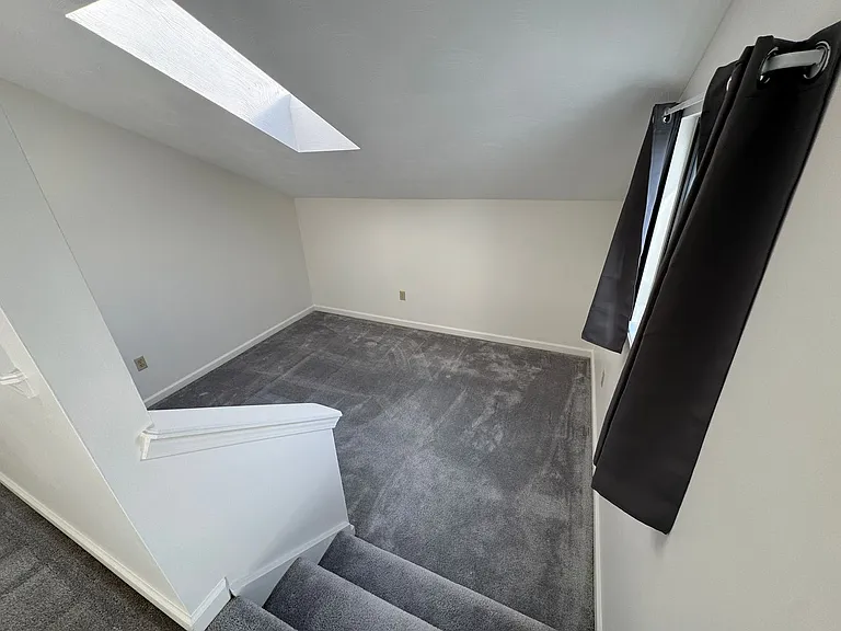 323 Gillespie Ave — Photo 23