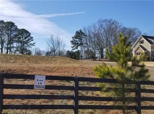 113 Long Shadows Dr, Alpharetta, GA 30004