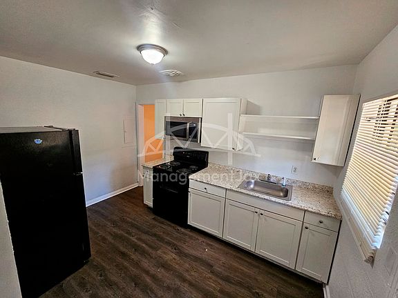 4th image of 1010 Edgewood Ave W