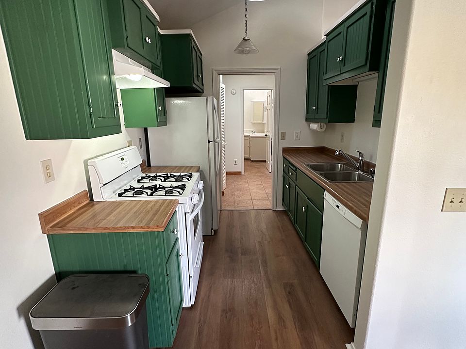 1st image of 539 Carlsbad Village Dr APT 200