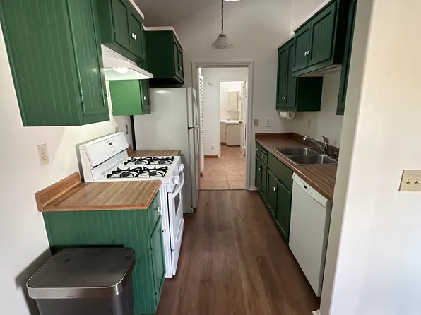 539 Carlsbad Village Dr APT 200, Carlsbad, CA 92008