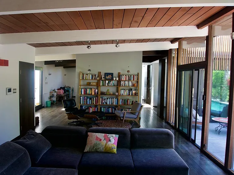 Main living room (house is not furnished)