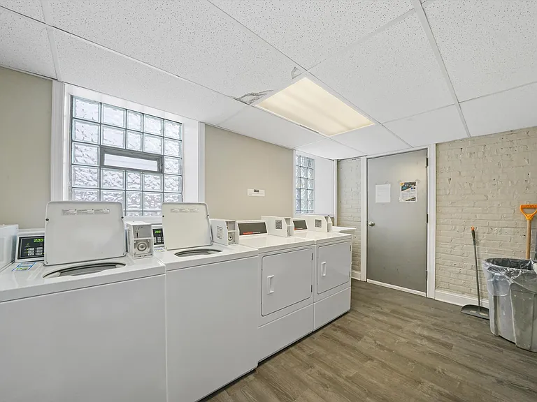 1919A Grove Ave #24 — Photo 20