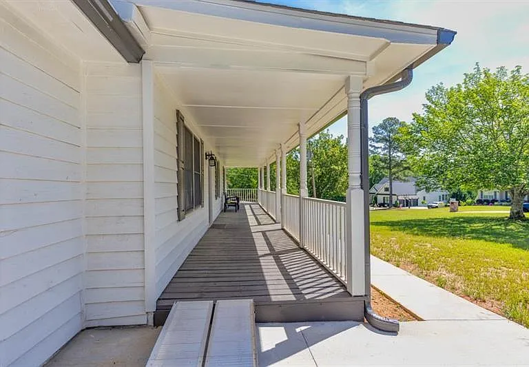 3200 Lee Dr — Photo 6