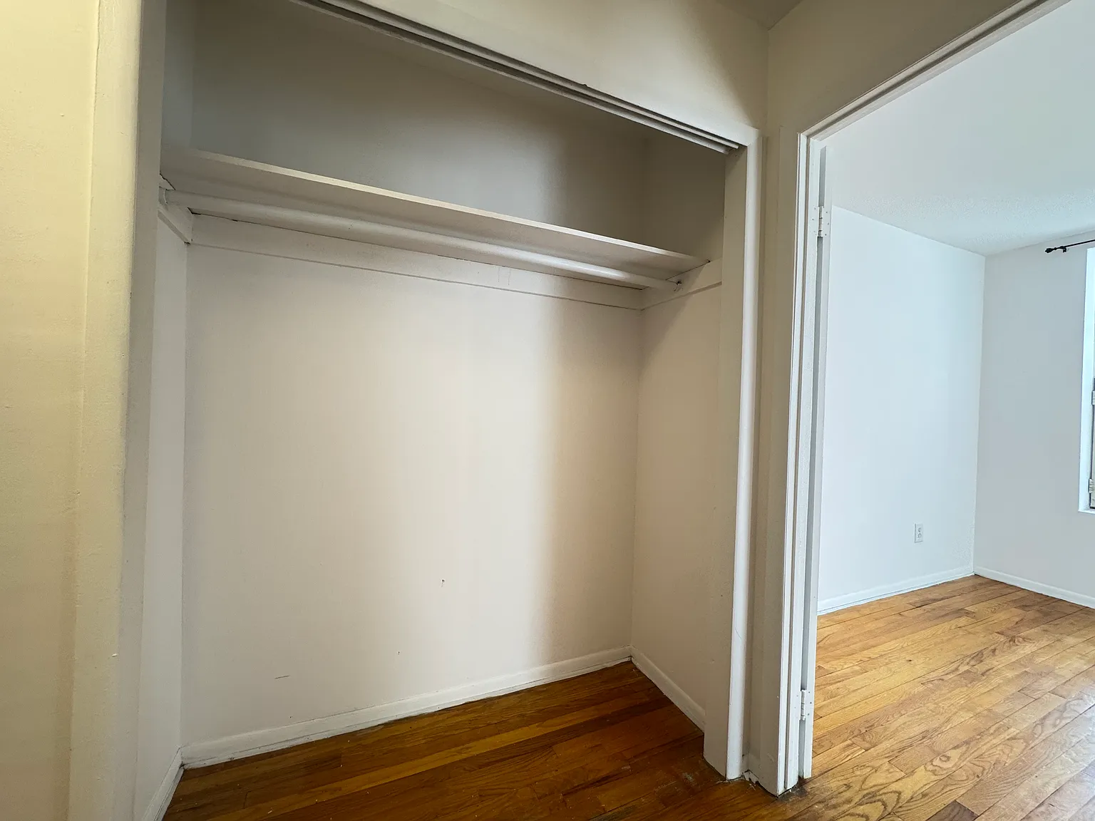 392 East 4th Street — Photo 4