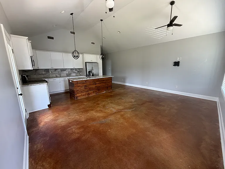 101 Cane Field St — Photo 4