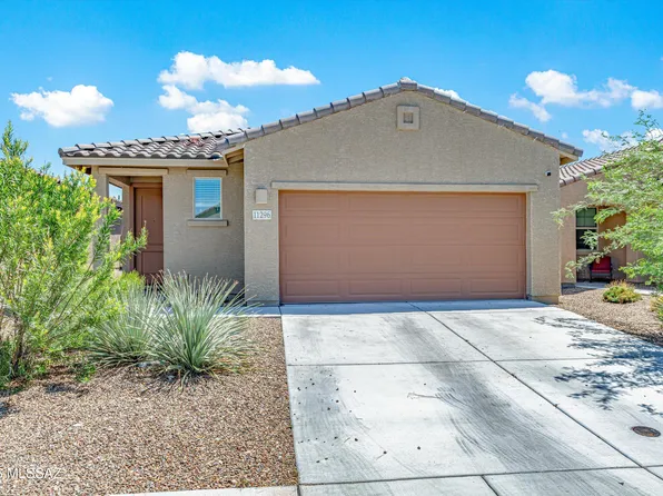 11296 S Weismann Dr, Vail, AZ 85641