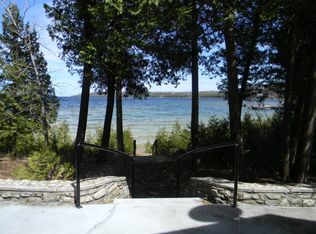 8251 White Cliff Rd, Fish Creek, WI 54212