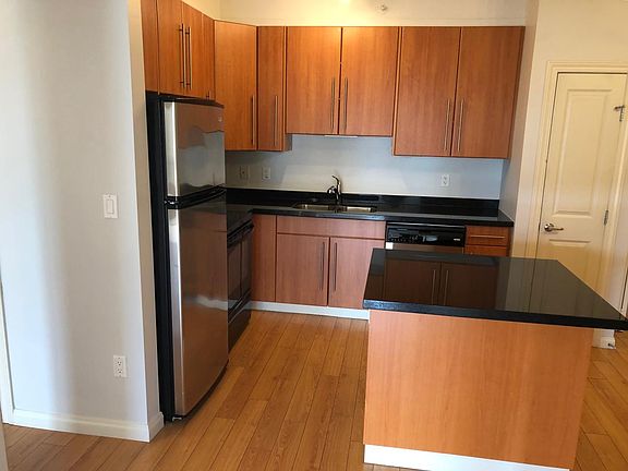 3rd image of 9819 104th St NW #306