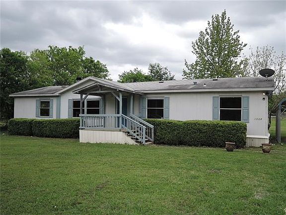 2nd image of 1003A Penion Dr