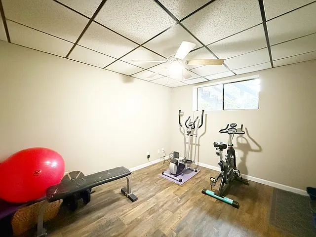 710 Parkway Ct NE — Photo 11