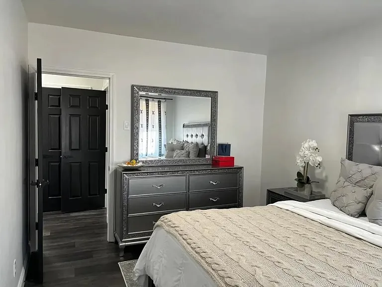 4610 Wilcox Ave #2F — Photo 9