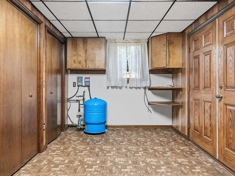 1721 Plank Dr — Photo 40