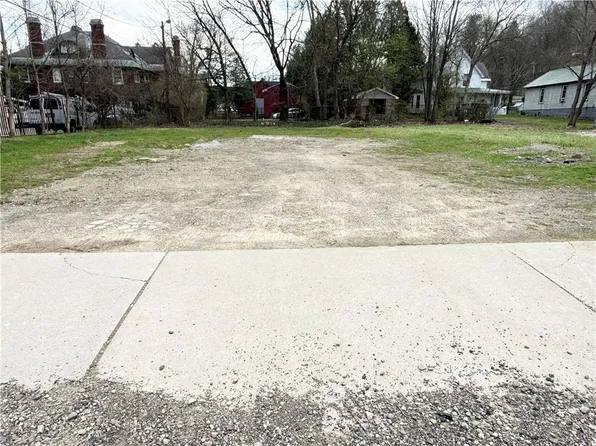 22 E Corydon St, Bradford, PA 16701