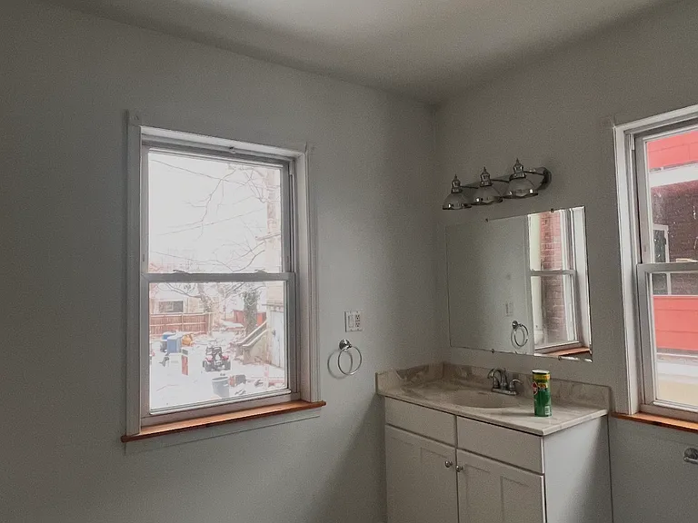 609 Piedmont Ave #1B — Photo 9