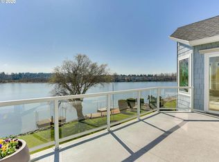 21014 NE Interlachen Ln, Fairview, OR 97024