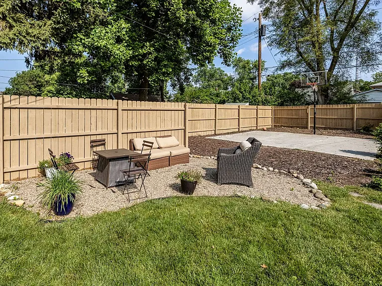 317 Tonti St — Photo 12