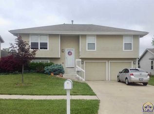 7115 SW 18th St, Topeka, KS 66615