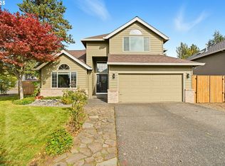 19865 Castleberry Loop, Oregon City, OR 97045