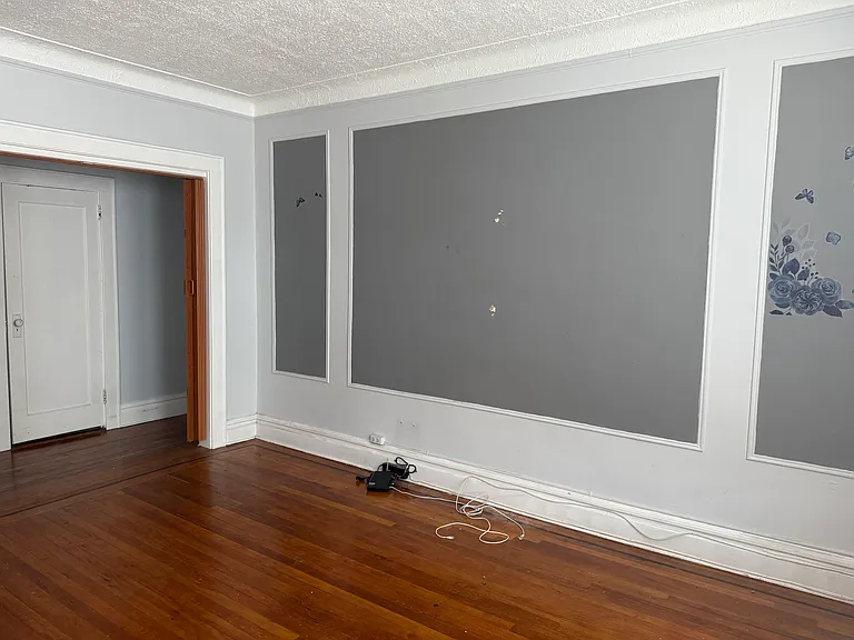 264 Davis Ave #6 — Photo 5