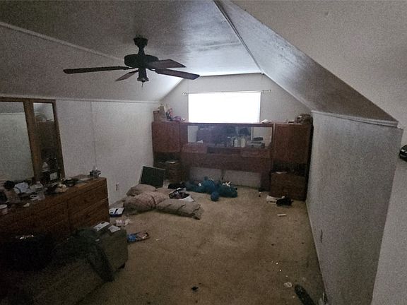 3rd image of 2236 Ridgeview St