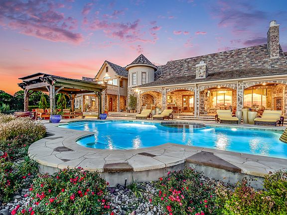 2nd image of 8137 Lake Mountain Ln