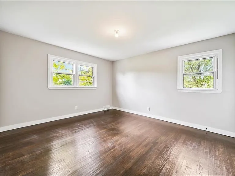 3 Mid Oaks Dr — Photo 13