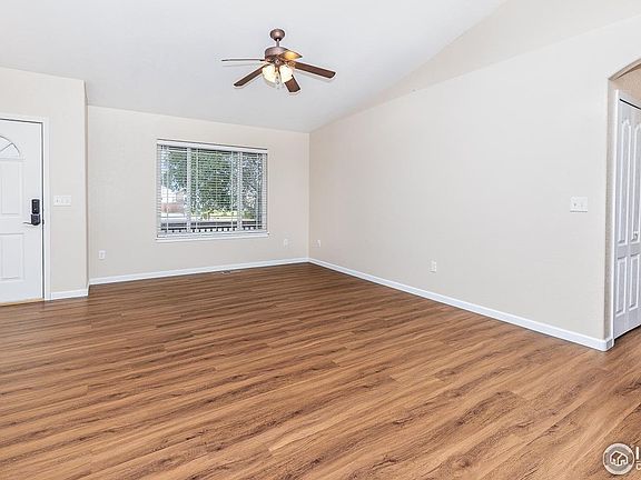 4th image of 2409 Dock Dr