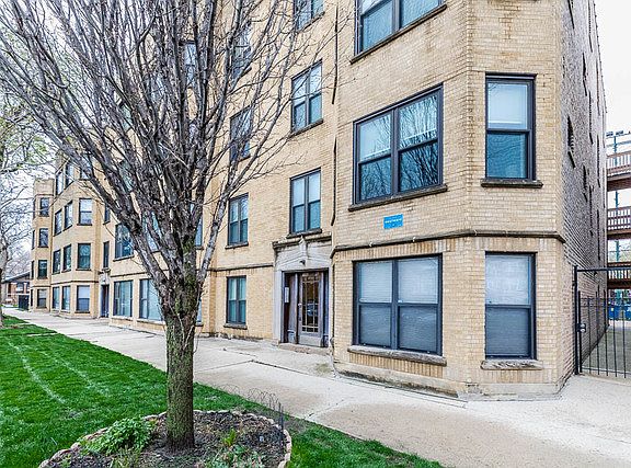 2nd image of 4819 N Fairfield Ave APT 3