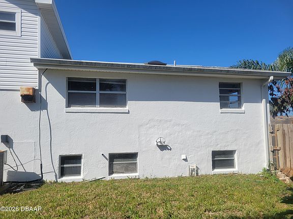 4th image of 3941 S Peninsula Dr