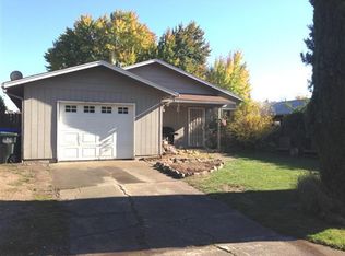 205 S Buchanan Ave, Eagle Point, OR 97524