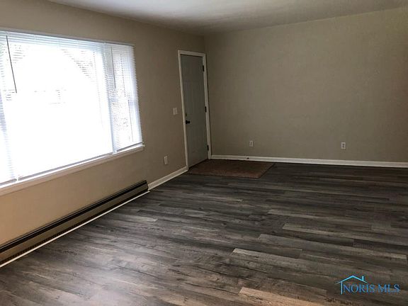 3rd image of 404 Spencerville St
